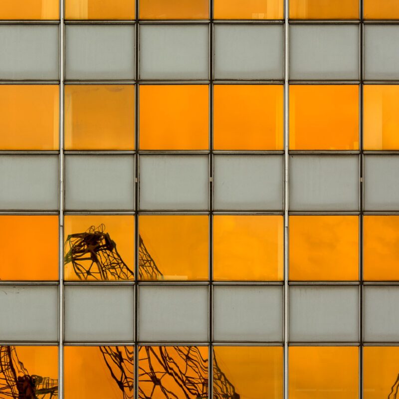 B2B-PR für Bau, Immobilien und Industrie: Wie aus „langweiligen“ Branchen Mediengeschichten werden