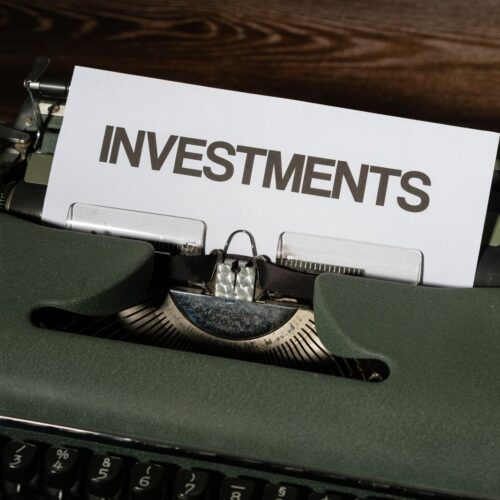 Financial communications for an international group